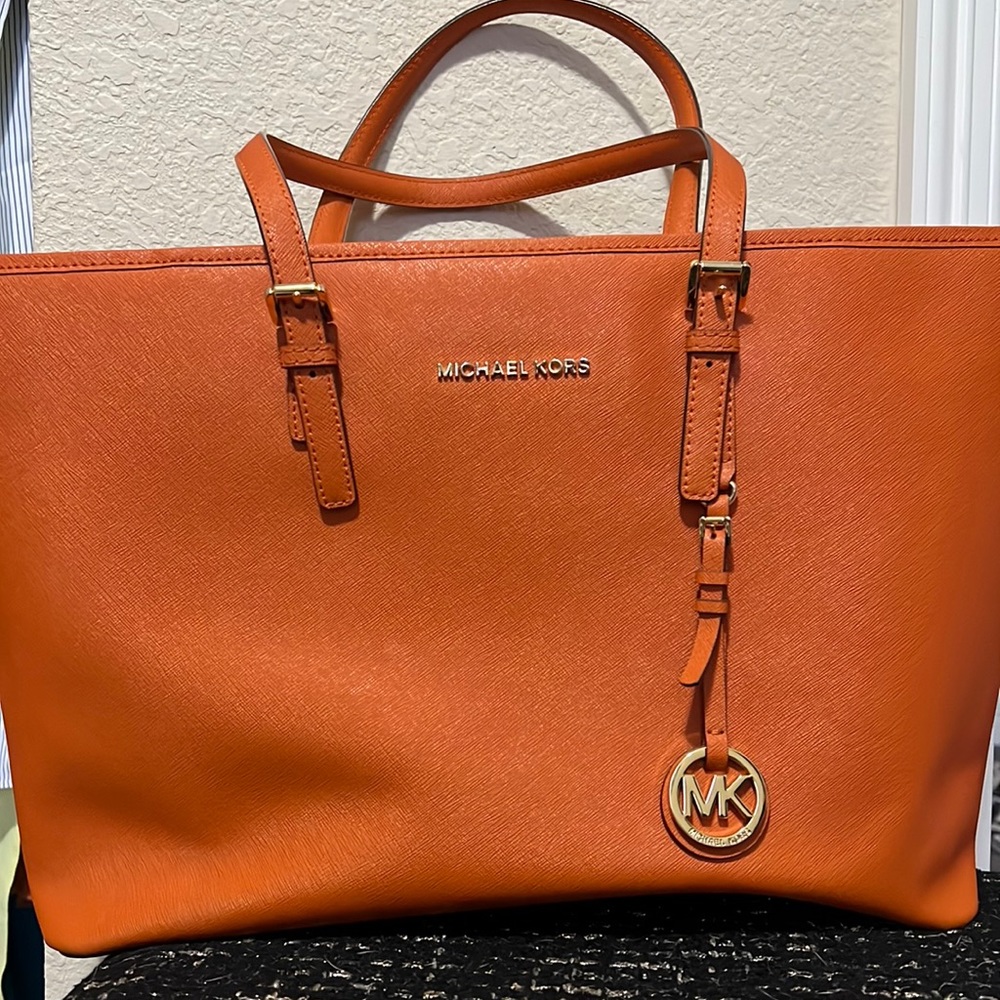 Like NEW Michael Kors Jet Set tote